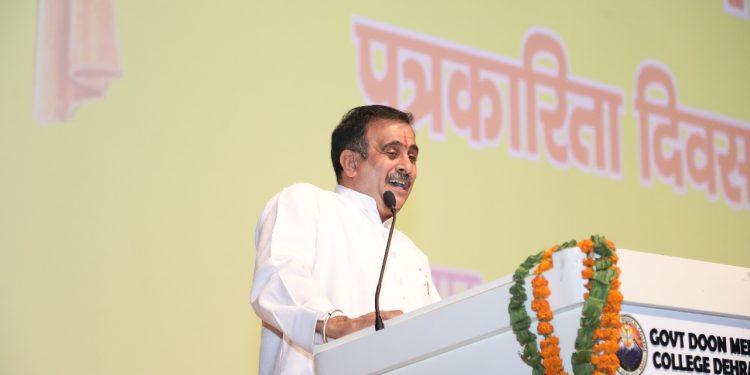 राष्ट्र हित में प्रसारित हो संवाद: मुकुल कानितकर