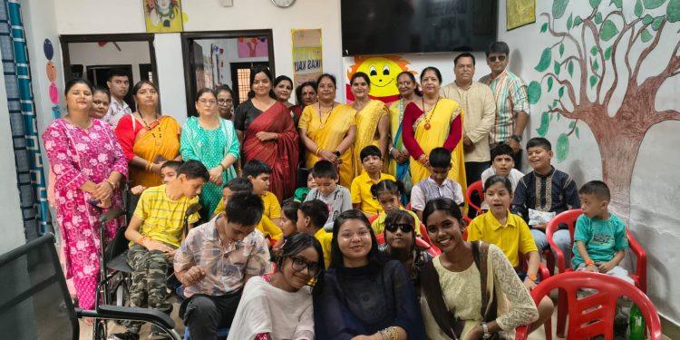 विश्व हिंदू परिषद मातृशक्ति दुर्गा वाहिनी द्वारा दिव्यांग बच्चों संग मनाया गया रक्षाबंधन पर्व !