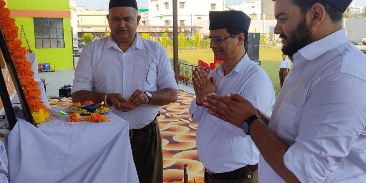 संघ के शाताब्दी वर्ष के उपलक्ष्य में मानक सिद्ध नगर के बड़ोवाला बस्ती में पथ संचालन !