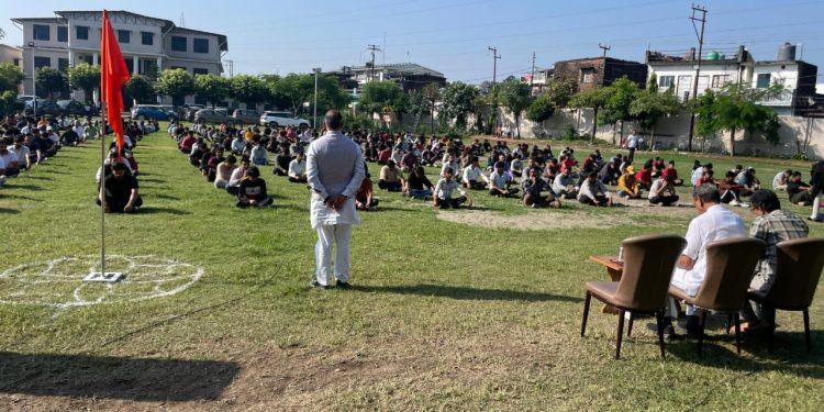 प्रांत प्रचारक डॉ. शैलेन्द्र जी का आह्वान- राष्ट्र निर्माण में युवा स्वयंसेवक बनें अग्रणी।