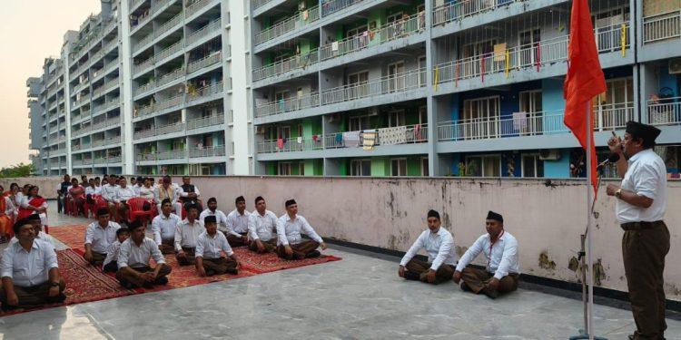 स्वाभिमानी और संगठित हिंदू विश्व को आलोकित कर रहा है !