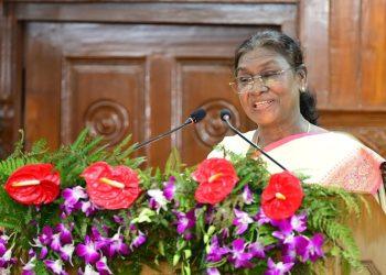 राष्ट्रपति द्रौपदी मुर्मू बोलीं- उत्तराखंड की मातृशक्ति ने लिखी विकास की गौरवशाली कहानी
