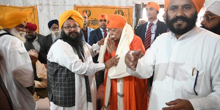 राष्ट्रीय स्वयंसेवक संघ के सरसंघचालक डा. मोहन भागवत जी ने श्री गुरु तेग बहादुर जी के 350वें शहीदी दिवस