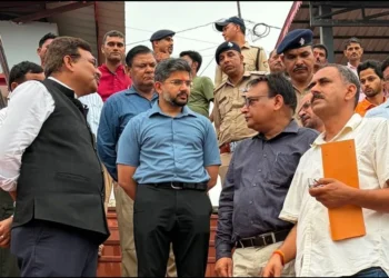 देहरादून: हरिपुर कालसी में बन रहा उत्तराखंड का पहला जमुना घाट, मुख्य सचिव आनंद वर्धन ने किया निरीक्षण